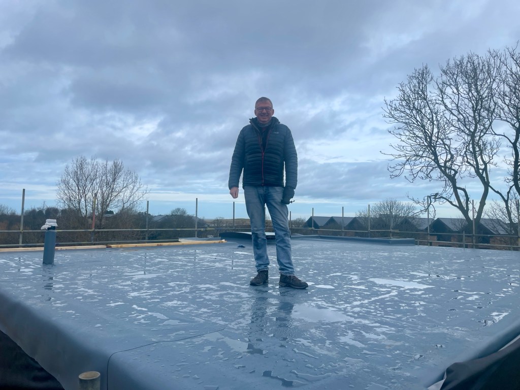 Roof, purple paint and lots of&nbsp;wind